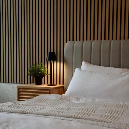 Charmanter Altbau In Schleussig Mit Balkon ไลป์ซิก ภายนอก รูปภาพ