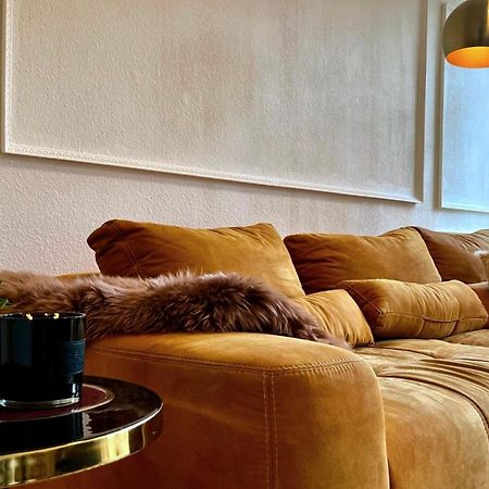 Charmanter Altbau In Schleussig Mit Balkon ไลป์ซิก ภายนอก รูปภาพ