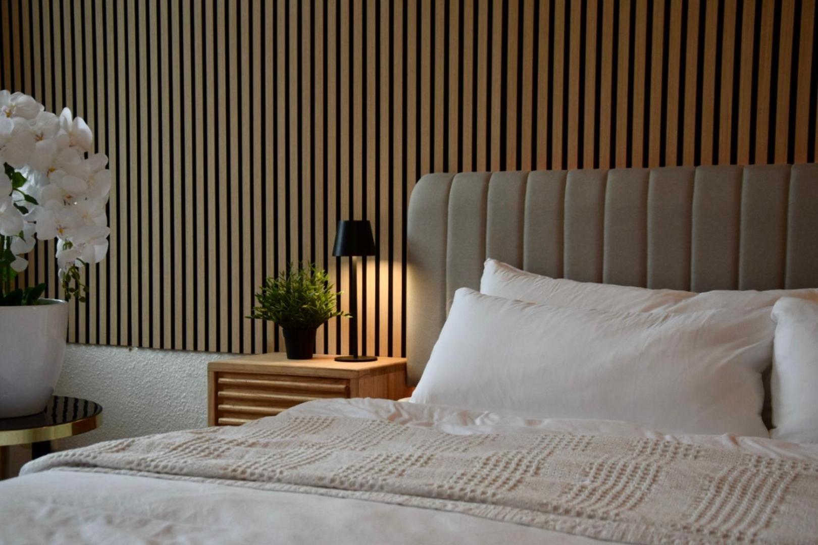 Charmanter Altbau In Schleussig Mit Balkon ไลป์ซิก ภายนอก รูปภาพ