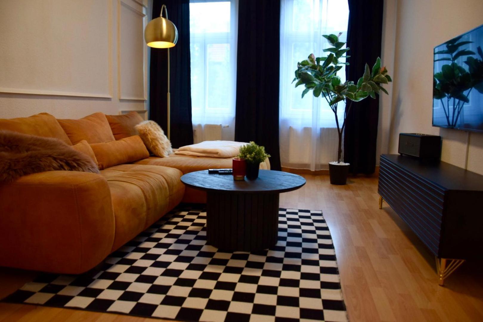 Charmanter Altbau In Schleussig Mit Balkon ไลป์ซิก ภายนอก รูปภาพ